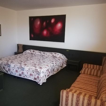 Green Hotel Poviglio  외부 사진